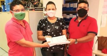 Secretários entregam cadastro de agricultores para fornecimento de produtos ao PAA.