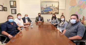 EM AUDIÊNCIA COM GOVERNADOR, KAMILY ARAÚJO APRESENTA PAUTAS DE RELEVÂNCIA PARA OS PIRABENSES.